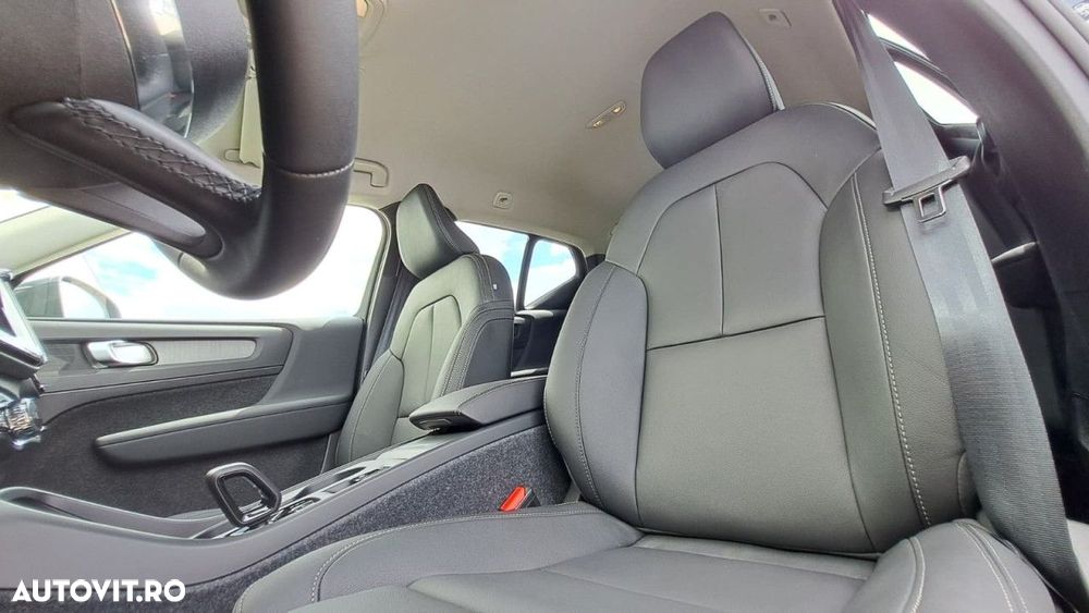Volvo XC 40 B3 AT FWD MHEV Core - 14