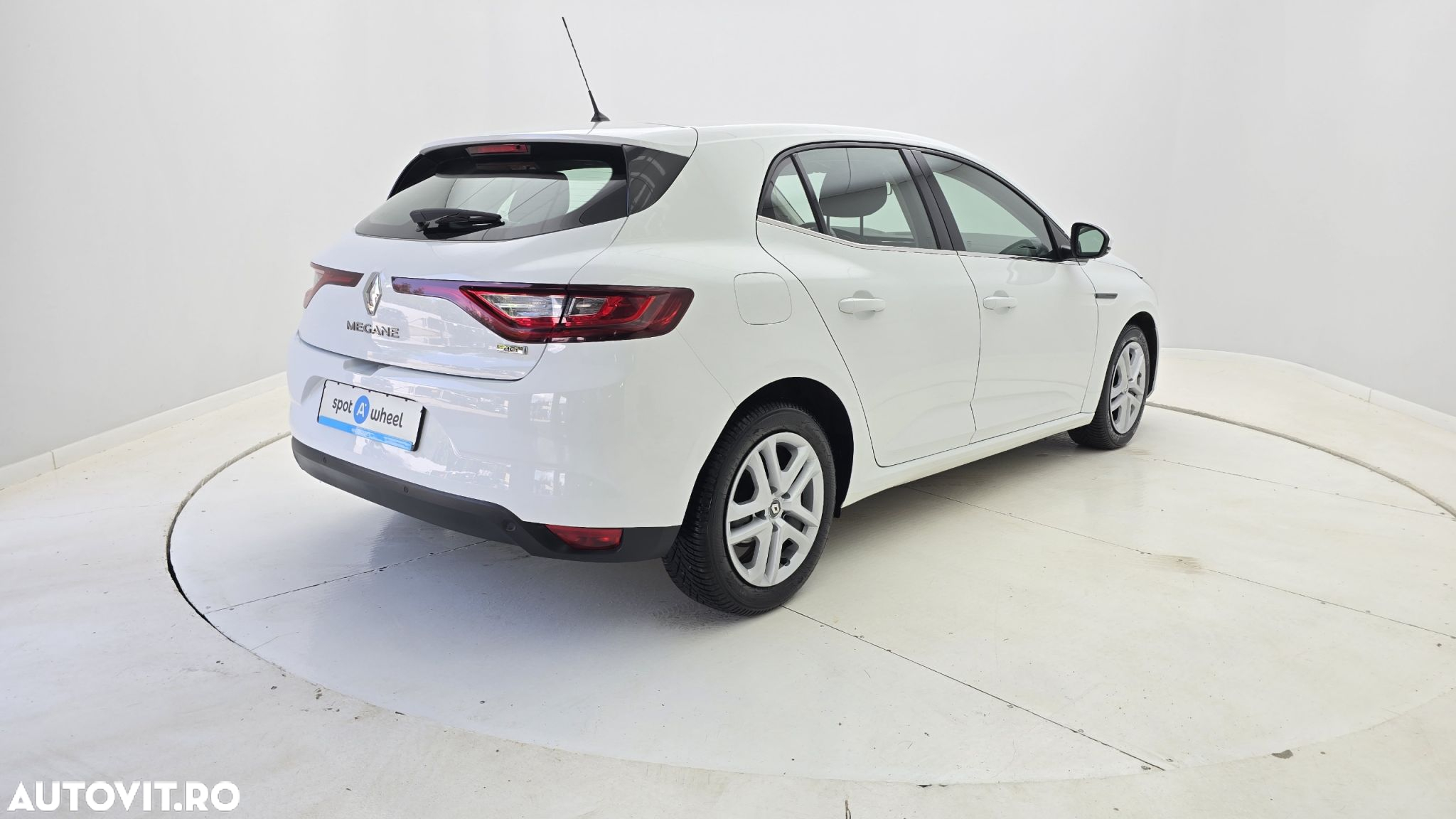 Renault Megane Blue dCi 116 Zen - 6