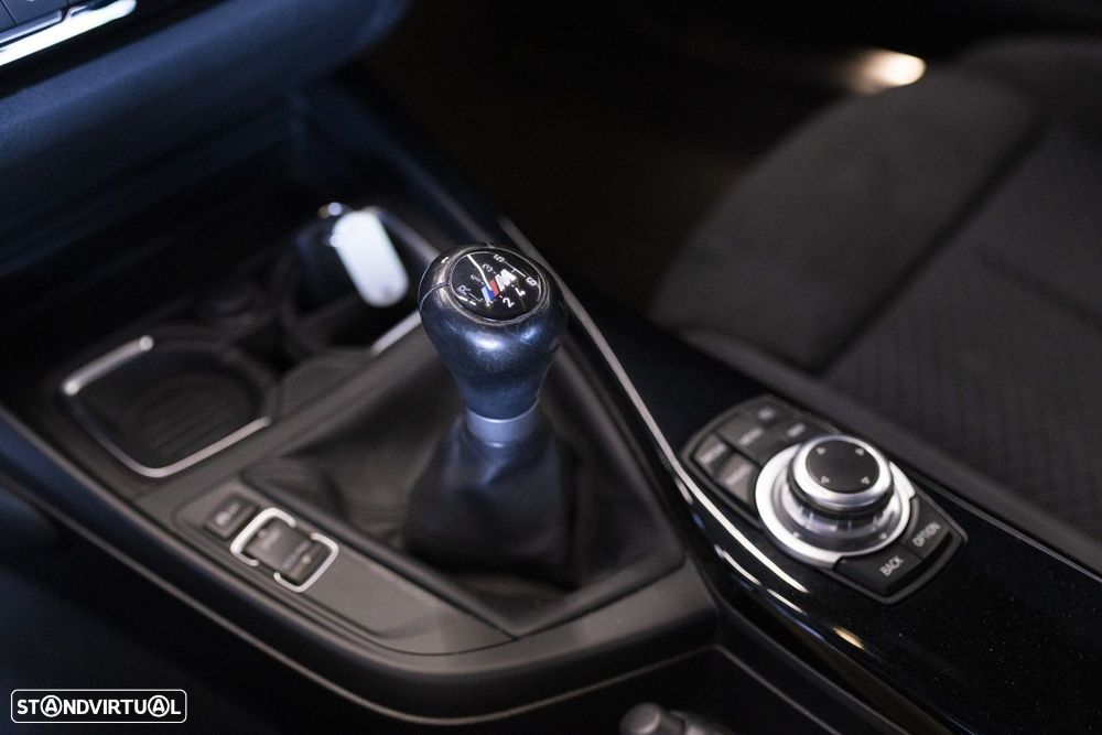 BMW 218 i Coupe Pack M - 23