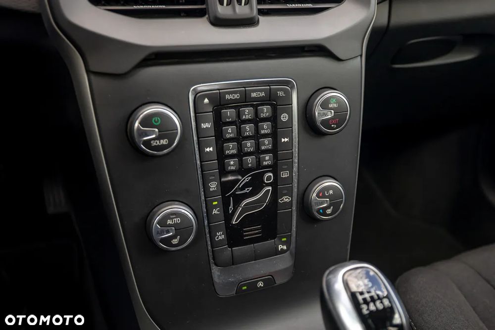 Volvo V40 - 14