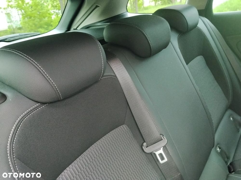 Opel Insignia - 16