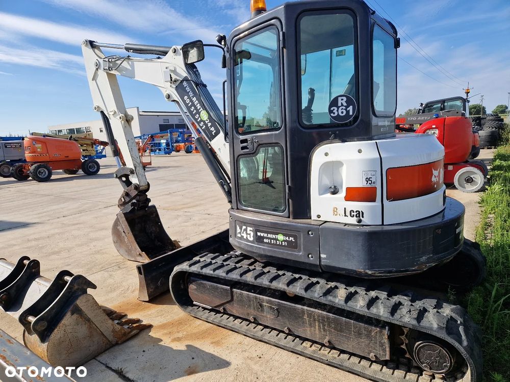 Bobcat E 45 jak Kubota Cat Wacker R361 - 8
