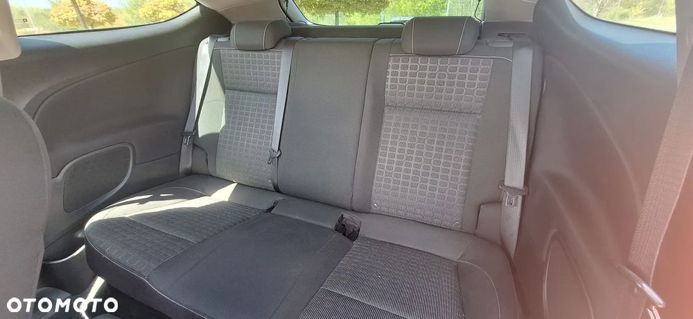 Opel Astra 1.6 T Sport - 11