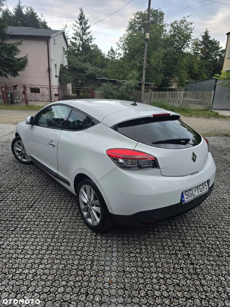 Renault Megane 1.9 dCi FAP Dynamique - 8