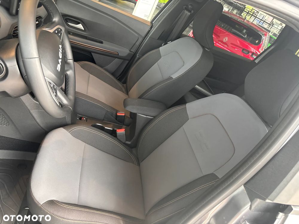 Dacia Jogger 1.6 Full Hybrid 140 Extreme MMT - 10