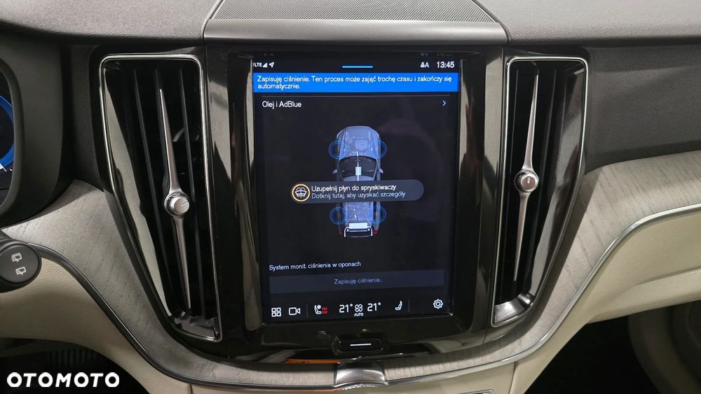 Volvo XC 60 B4 D AWD Inscription - 28