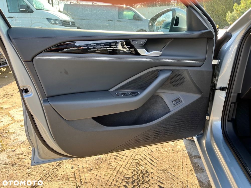 Volkswagen Passat Variant - 11