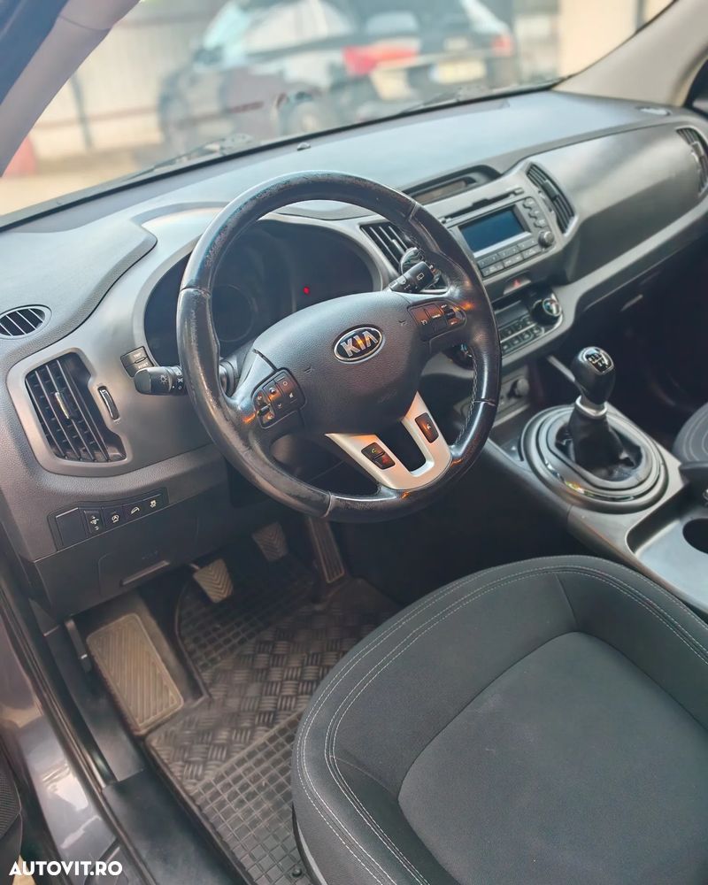 Kia Sportage 1.7 DSL MT 4x2 STYLE - 9