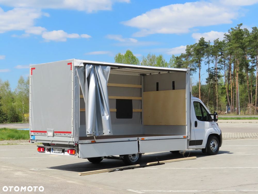 Fiat Ducato seria 7 MAXI L4 2.3 MultiJet II 180 KM POWER FIRANA 10 E.Palet Skrzynia Plandeka 4916 mm Dł. WZMCNIANY Rozstaw Osi 4035 mm, DMC 3500 Kg, Ładowność 1180 Kg, FULL Opcja Wyposażenia, Android Auto/Carplay, Stan Wizualny I Techniczny NOWY Tak Jak Z Taśmy Produkcyjnej Gotowy Dostępny OKAZJA POLECAM - 24