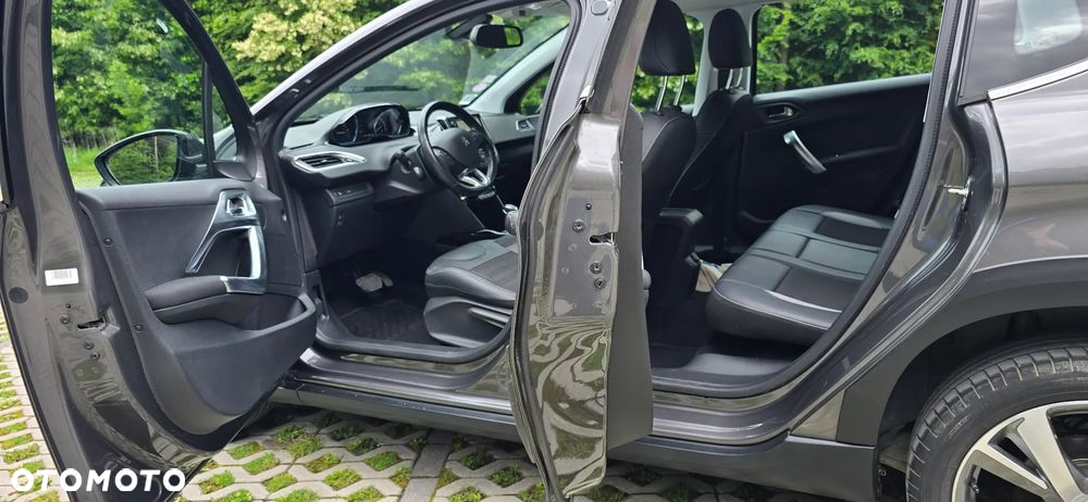 Peugeot 2008 - 11