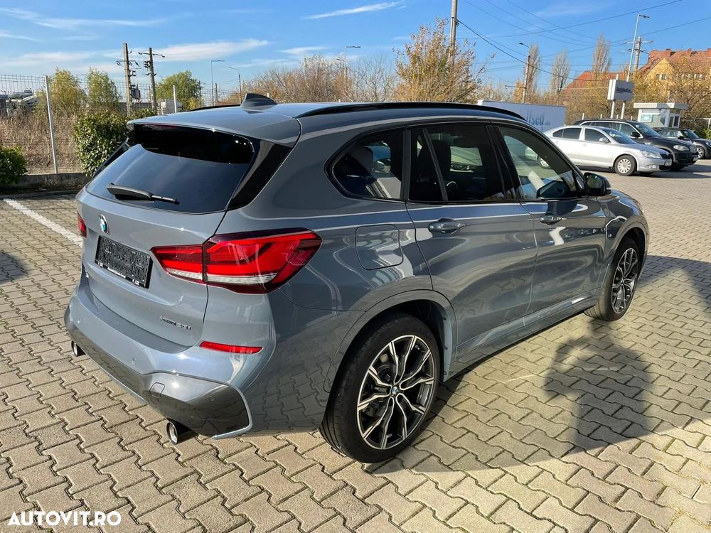 BMW X1 xDrive20i AT M Sport - 13