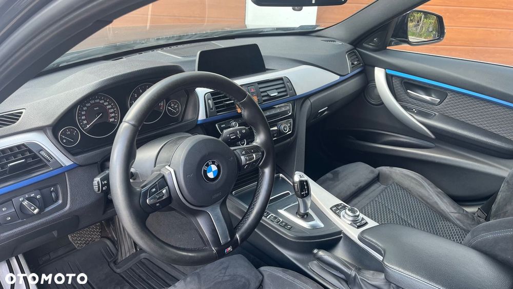 BMW Seria 3 318i M Sport - 8