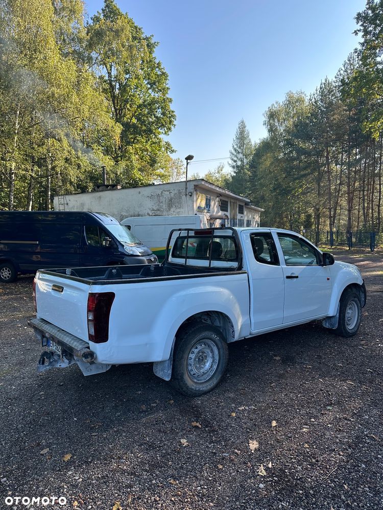 Isuzu D-Max 1.9 DC L - 3