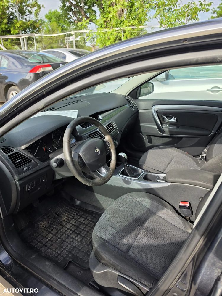 Renault Laguna 2.0 dCi Dynamique - 11