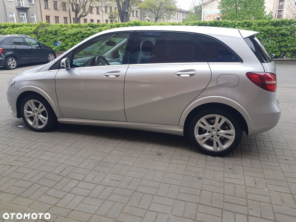 Mercedes-Benz Klasa B (Electric Drive) 250 e - 13