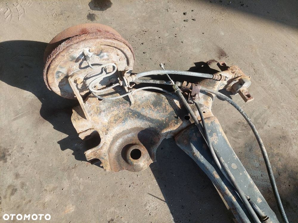 BELKA OŚ ZAWIESZENIA TYŁ BĘBNY Z ABS MITSUBISHI COLT VI ID: 238001 - 5