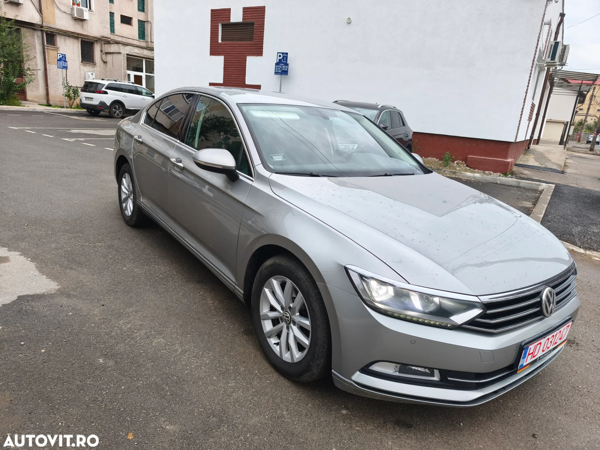 Volkswagen Passat Variant 2.0 TDI DSG (BlueMotion Technology) Highline - 3