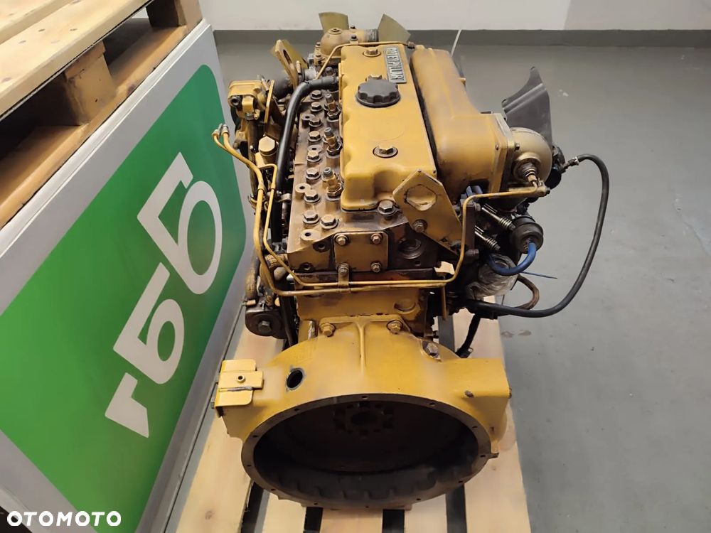 Silnik 3054 CAT TH 82 - 5