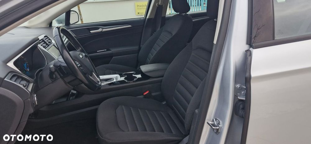 Ford Mondeo - 9