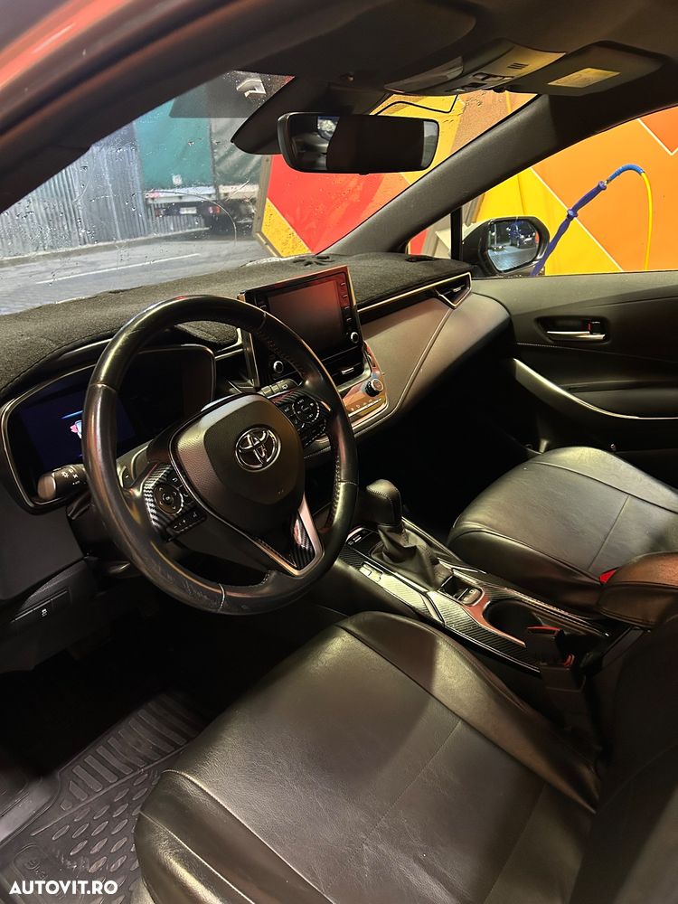 Toyota Corolla 2.0 Hybrid Touring Sports Business Edition - 4