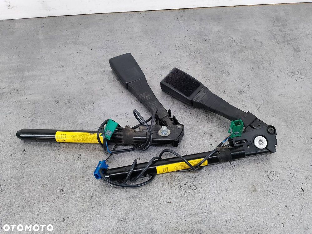 ZAPINKI, SPINKI PASA PRZÓD KOMPLET OPEL ASTRA H 13217491  13217492 13127268 - 6