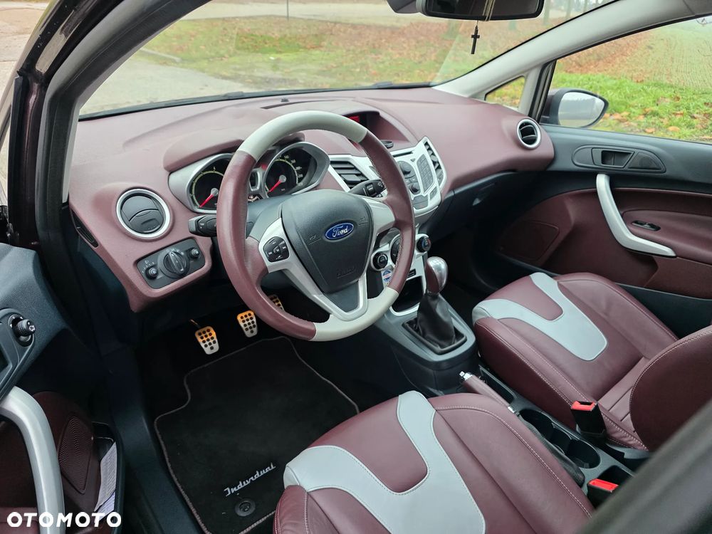 Ford Fiesta 1.4 Titanium EU5 - 6