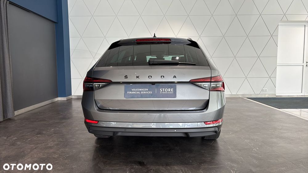 Skoda Superb 2.0 TDI SCR Style DSG - 5