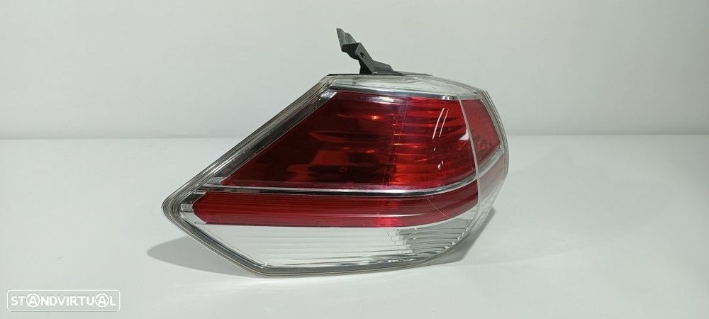 FAROLIM TRASEIRO ESQUERDO NISSAN X-TRAIL (T32) ACENTA - 1