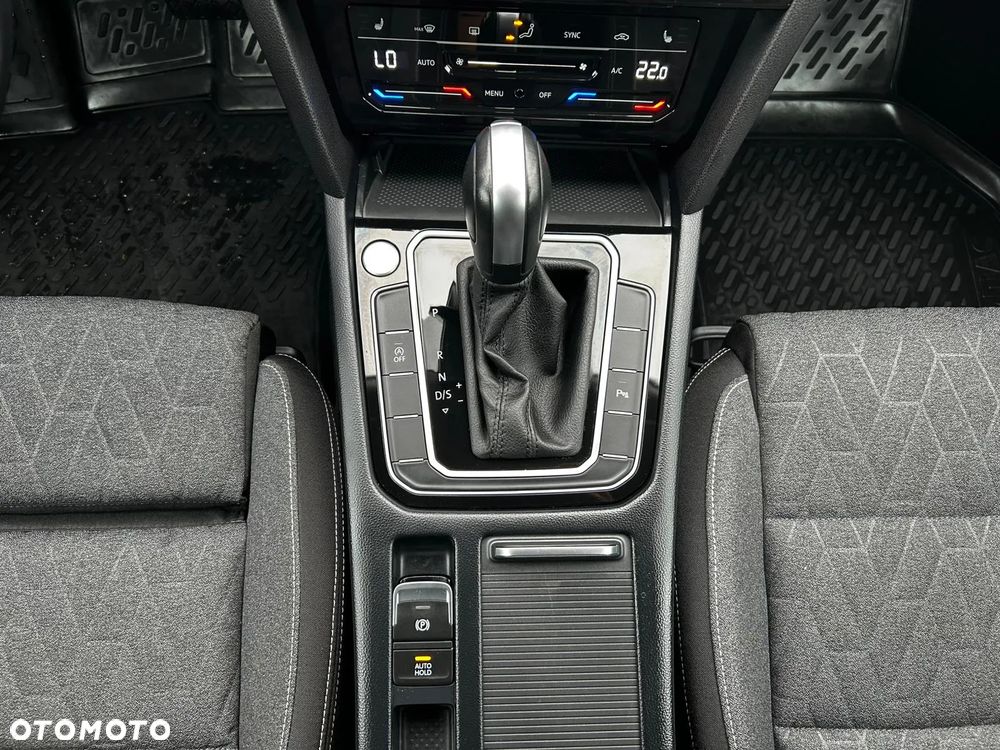 Volkswagen Passat 2.0 TDI EVO Business DSG - 30