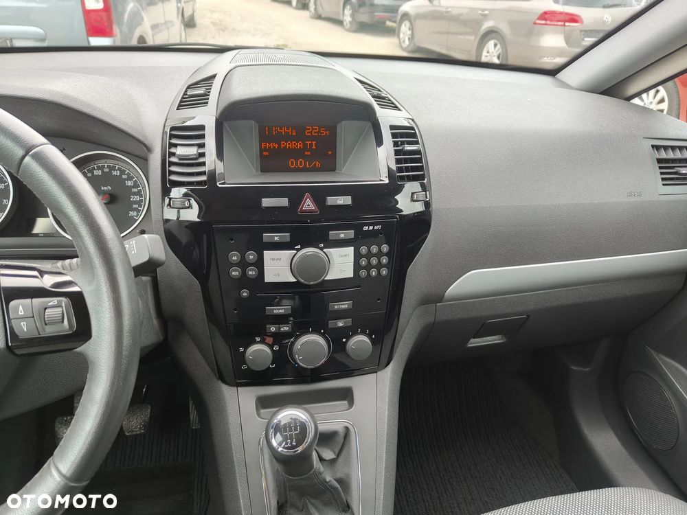 Opel Zafira - 21