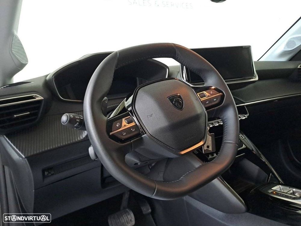 Peugeot 208 1.2 Hybrid Allure e-DCS6 - 12