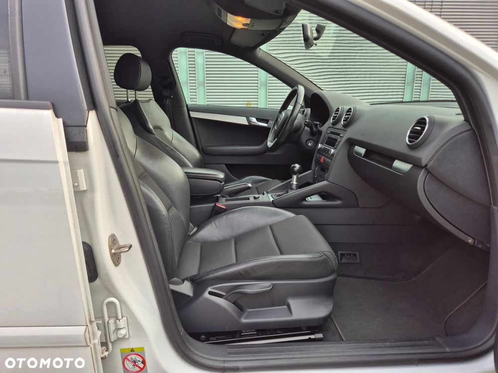 Audi A3 Sportback 2.0 TDI DPF Ambition - 7