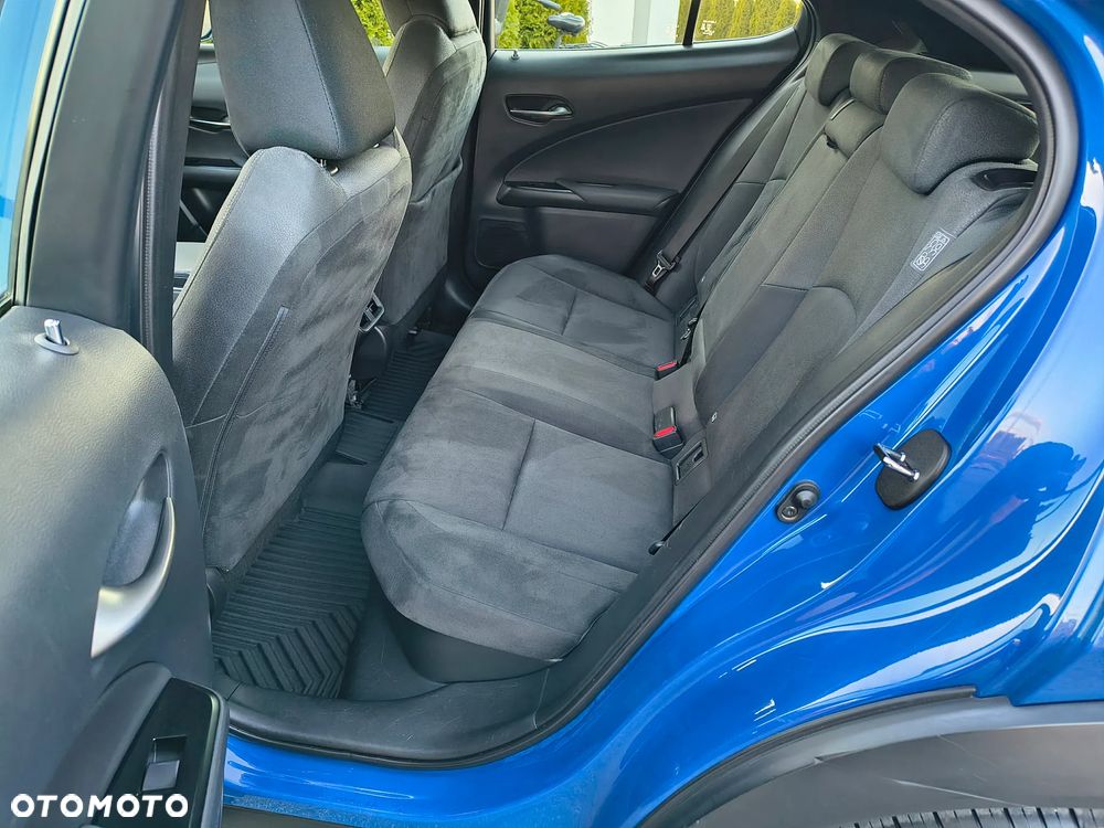 Lexus UX - 6