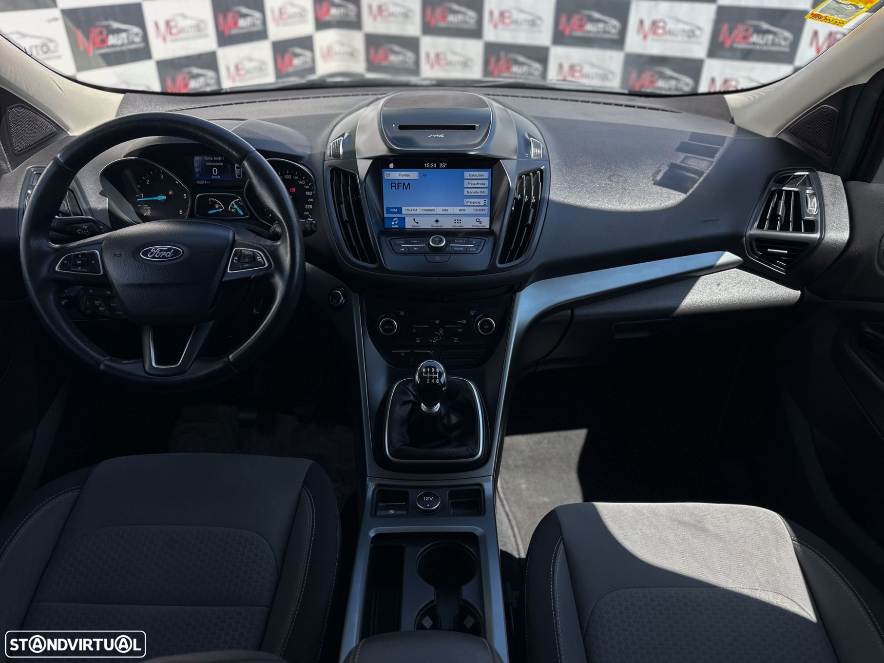 Ford Kuga 1.5 TDCi Titanium - 24