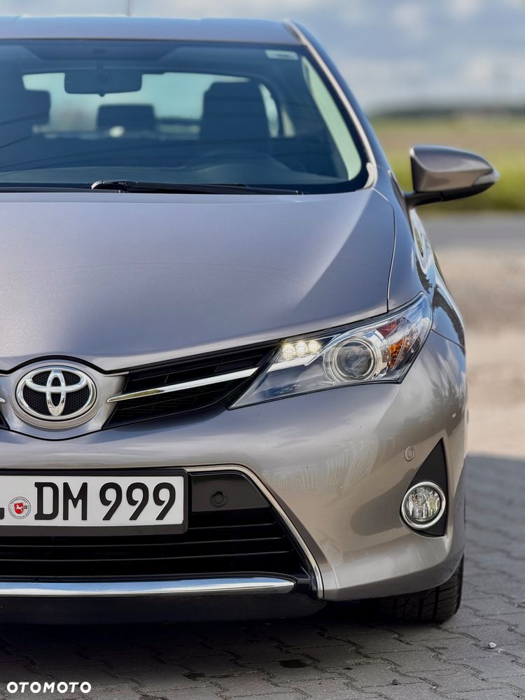 Toyota Auris 1.4 D-4D Life Plus - 7