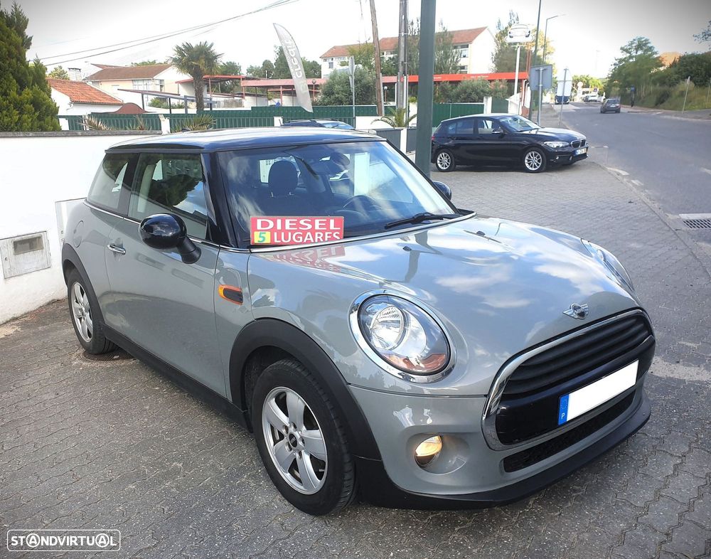 MINI 3 Portas Cooper D - 3
