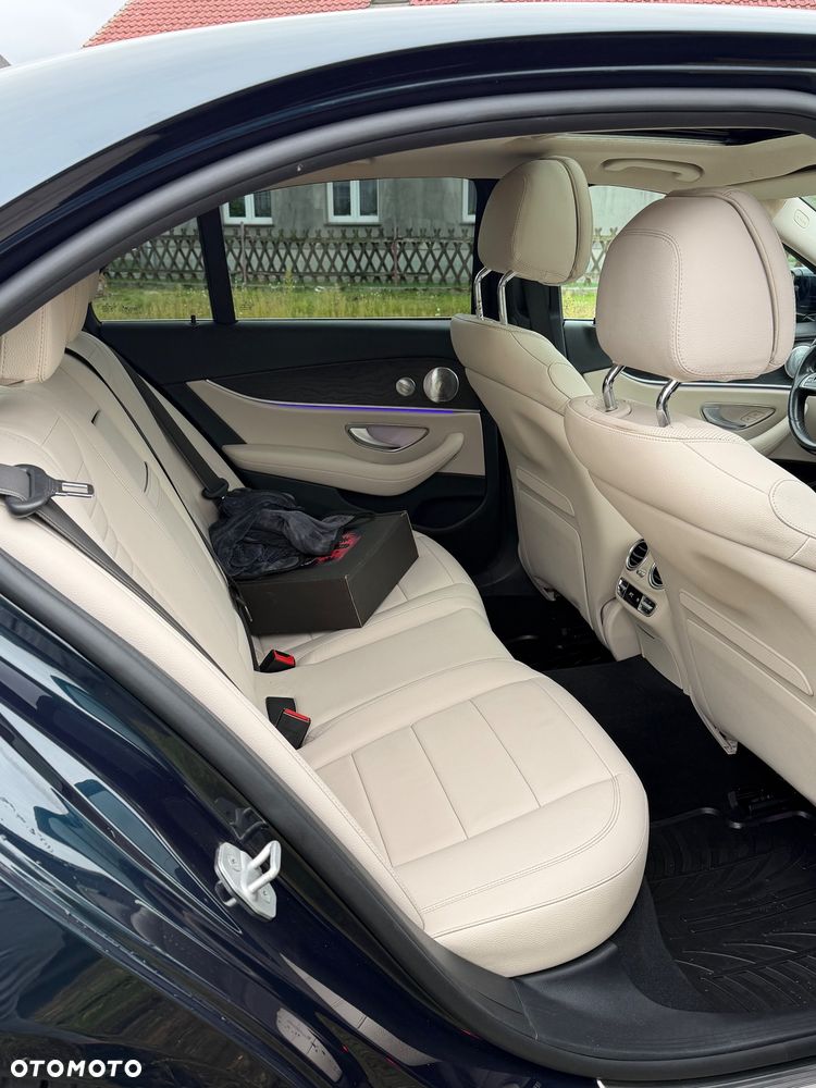 Mercedes-Benz Klasa E 220 d Business Edition 9G-TRONIC - 17