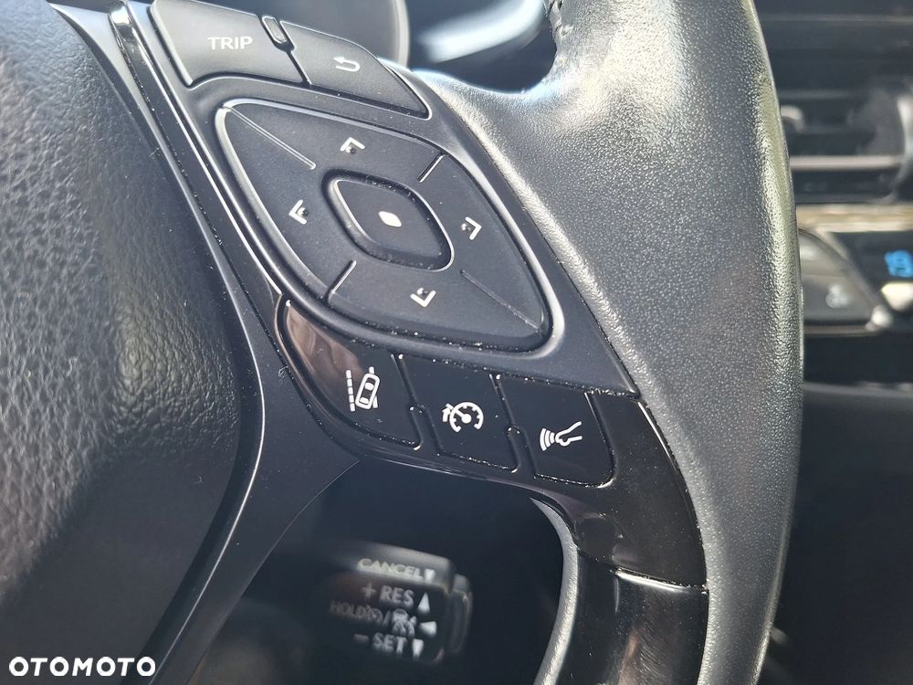 Toyota C-HR - 18