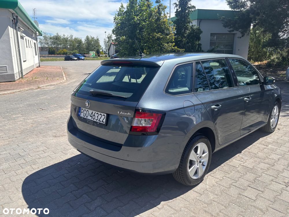 Skoda Fabia 1.0 TSI Ambition - 6