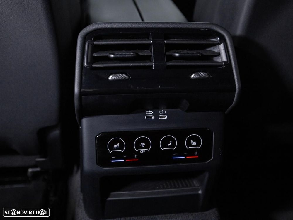BMW 530 e Pack Desportivo M - 27