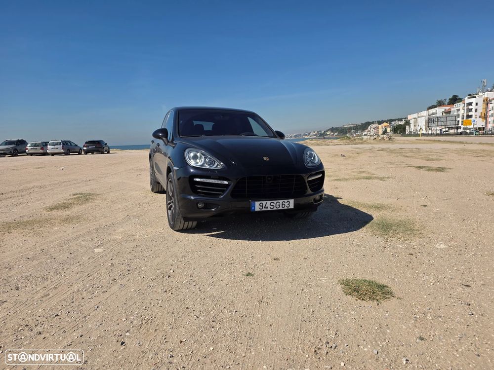 Porsche Cayenne Turbo Tiptronic S - 38
