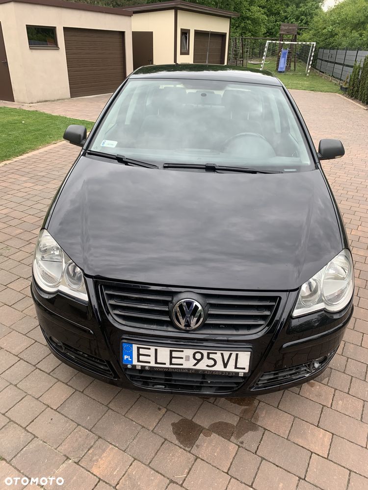 Volkswagen Polo 1.4 16V Comfortline - 2