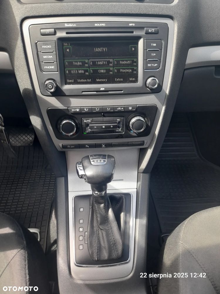 Skoda Octavia 2.0 TDI Ambiente DSG - 15