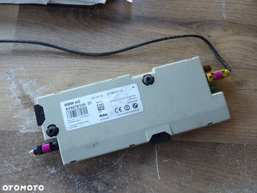 BMW - F13,F06 - WZMACNIACZ ANTENOWY DIVERSITY - 9276105 - 1