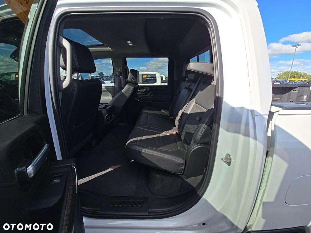 GMC Sierra - 17