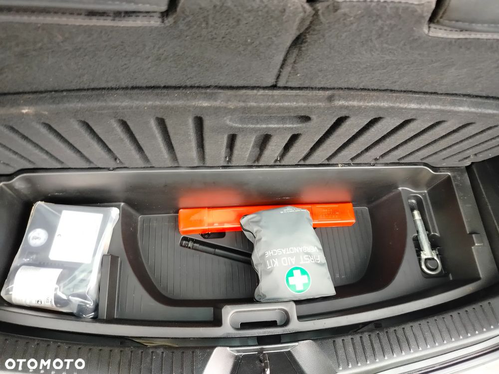 Mazda 5 2.0 MZR-DISI i-stop Sports-Line - 29