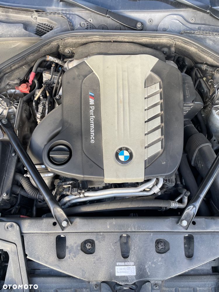 BMW Seria 5 M550d xDrive - 15