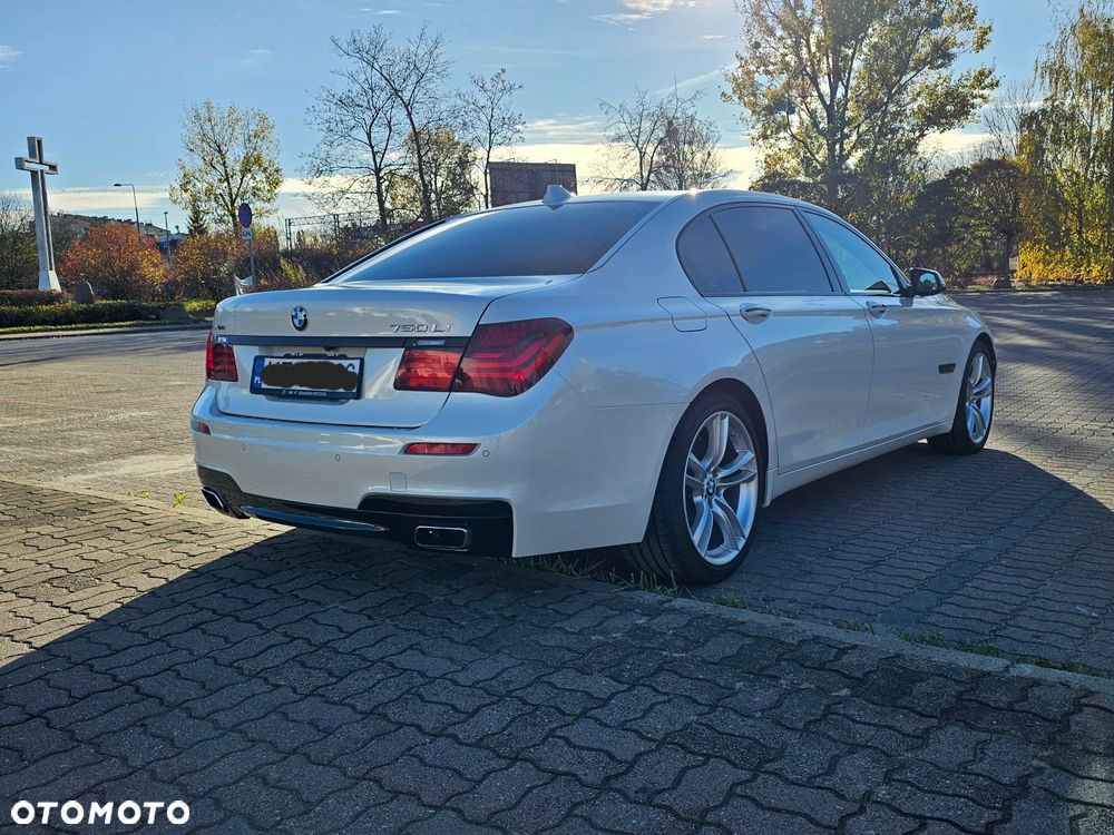 BMW Seria 7 750Li xDrive - 5