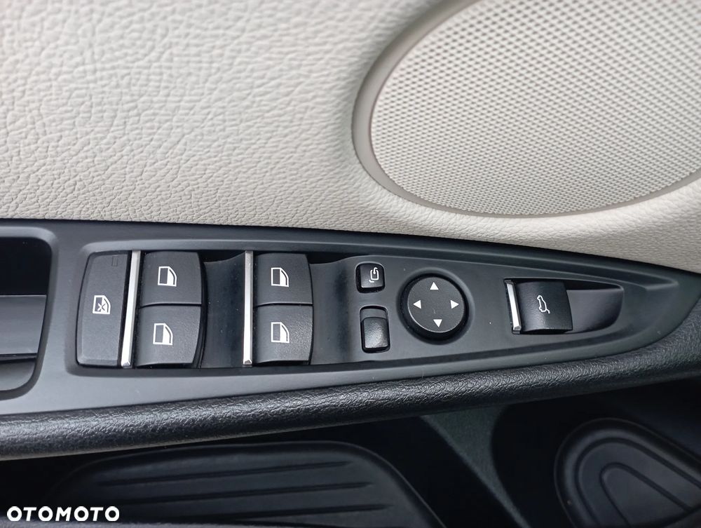BMW X5 xDrive25d - 23