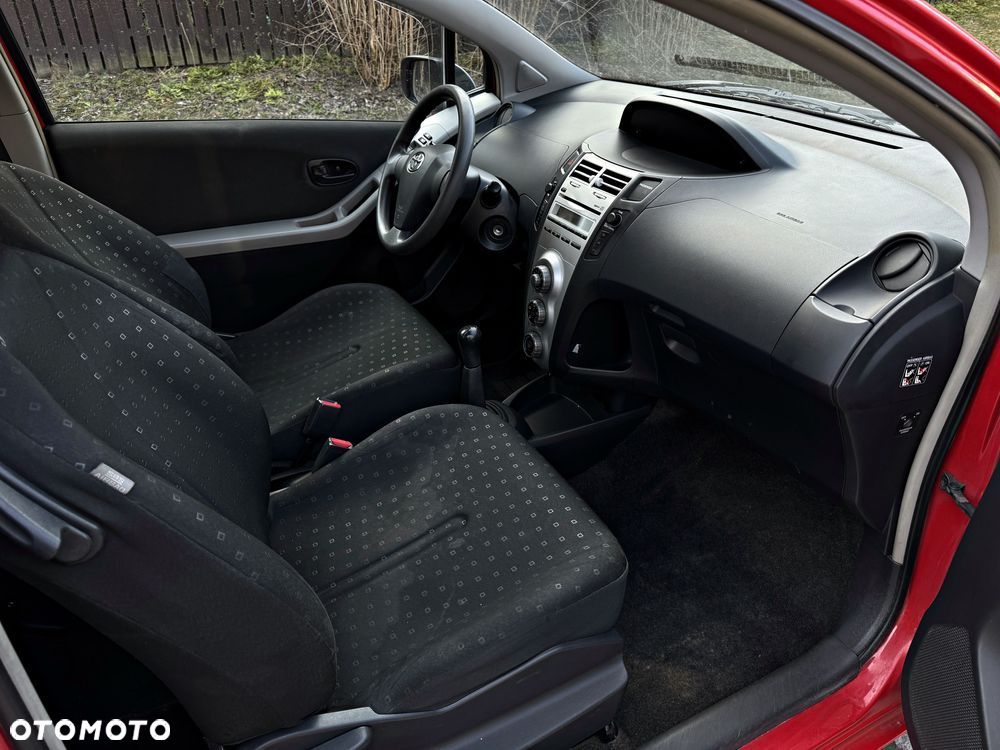 Toyota Yaris 1.0 Luna A/C - 14